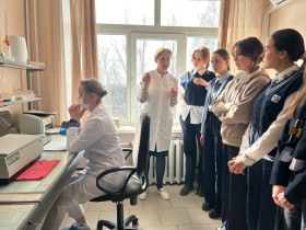 Познавательное путешествие: экскурсия в Роспотребнадзор.