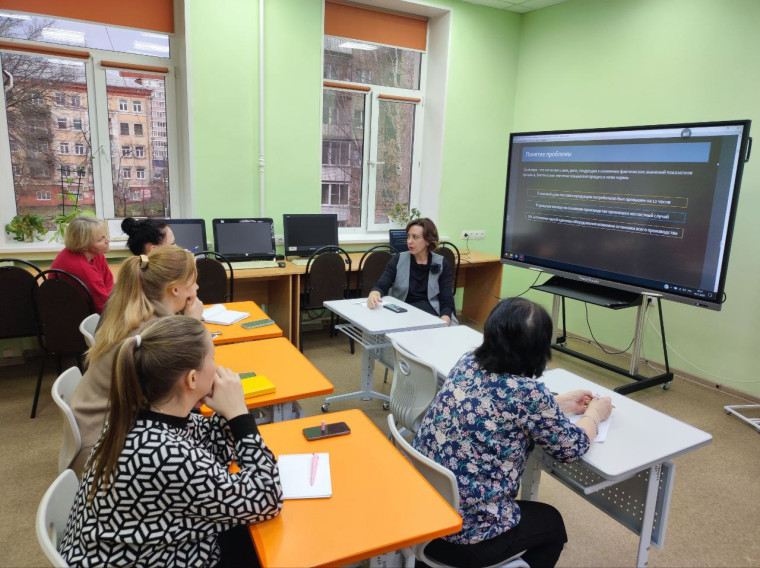 Не учить, а вдохновлять: в ИТ-лицее №24 прошел педагогический совет нового формата!.